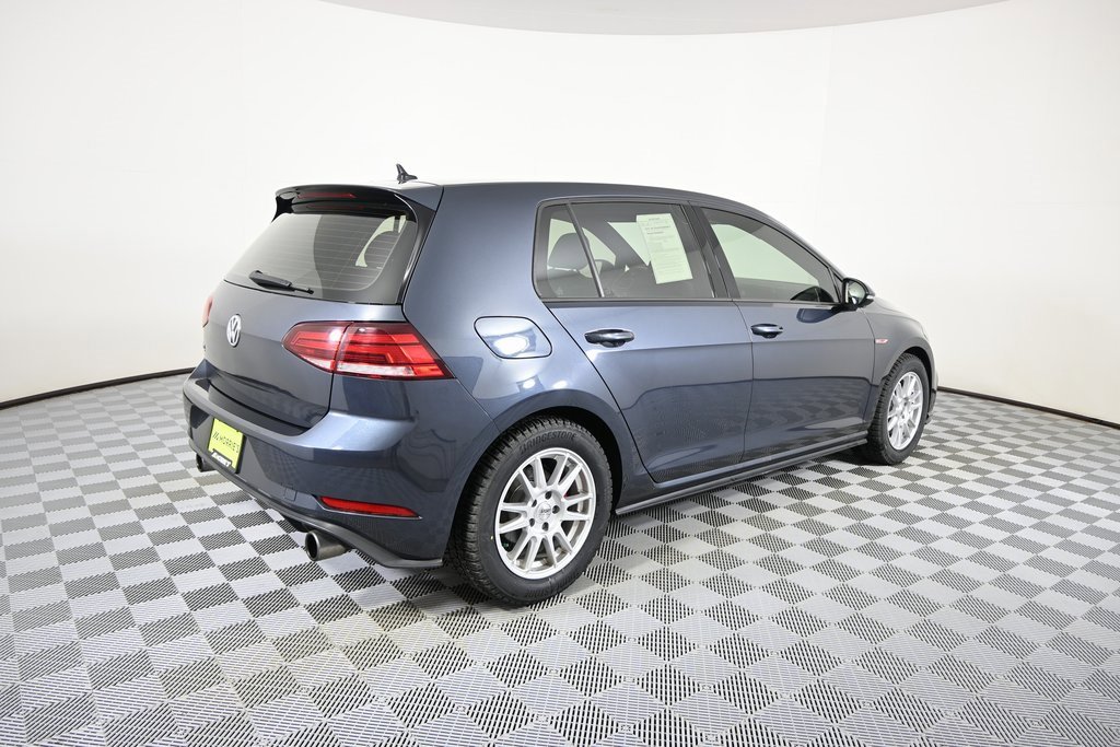 Used 2018 Volkswagen Golf 4-Door image 6