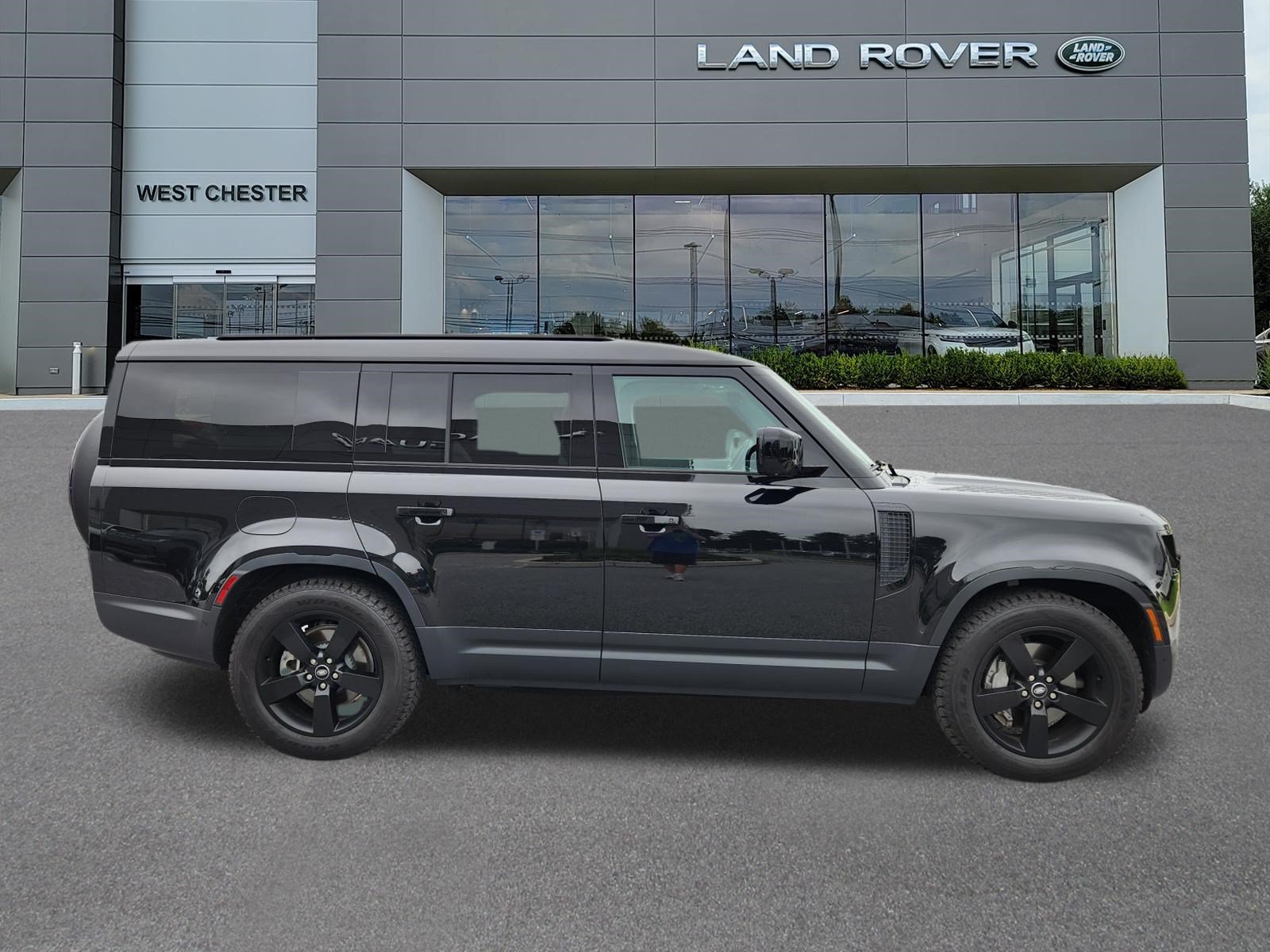 Certified 2025 Land Rover Defender 130 S AWD/4WD image 6