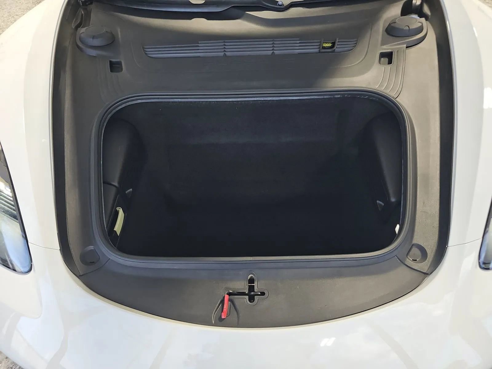 Used 2019 Porsche 718 Cayman RWD image 5