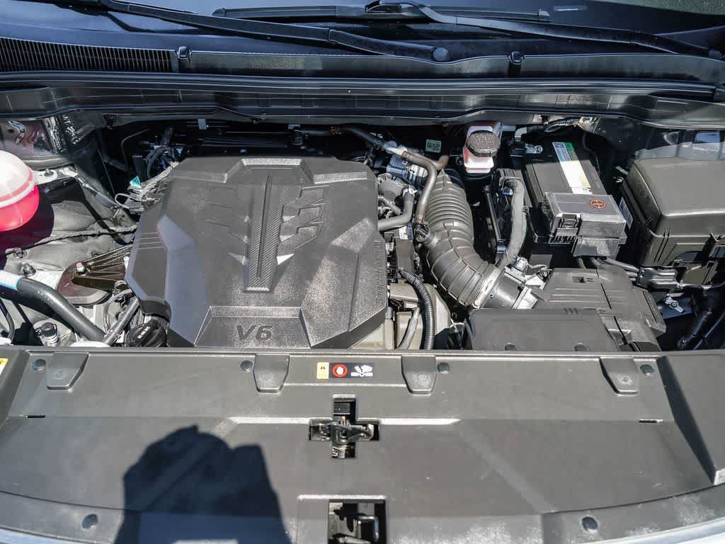 Used 2024 Kia Carnival SX FWD image 24