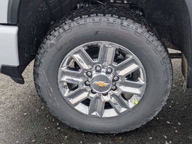 New 2026 Chevrolet Silverado 3500 High Country w/ High Country Premium Package AWD/4WD image 10