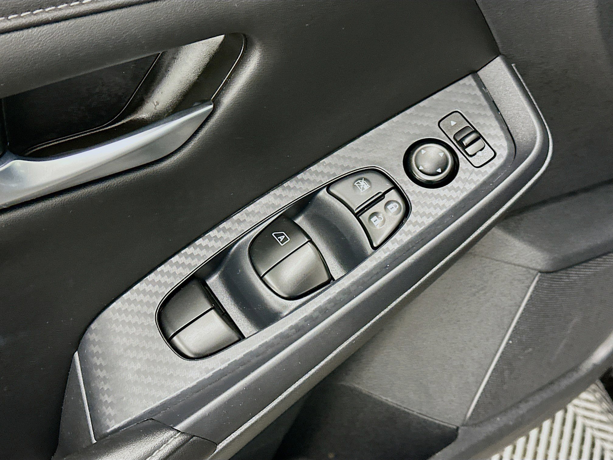 Used 2024 Nissan Sentra SV image 15