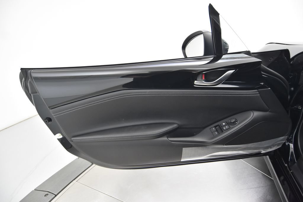 New 2026 MAZDA MX-5 Miata Grand Touring w/ Weather Package RWD image 38