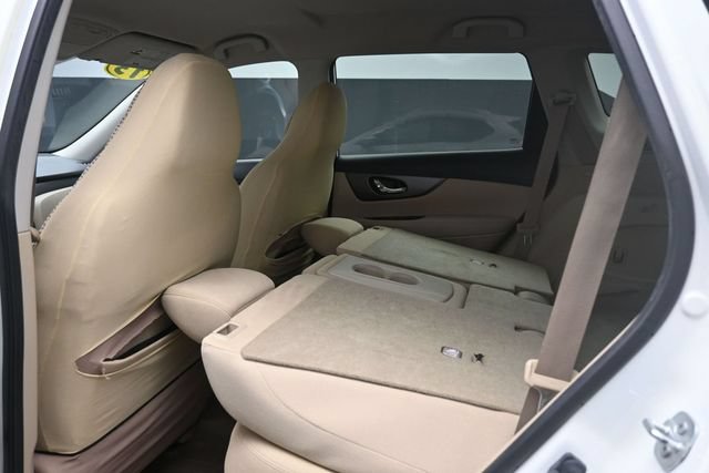 Used 2015 Nissan Rogue SV w/ SV Premium Package FWD image 41