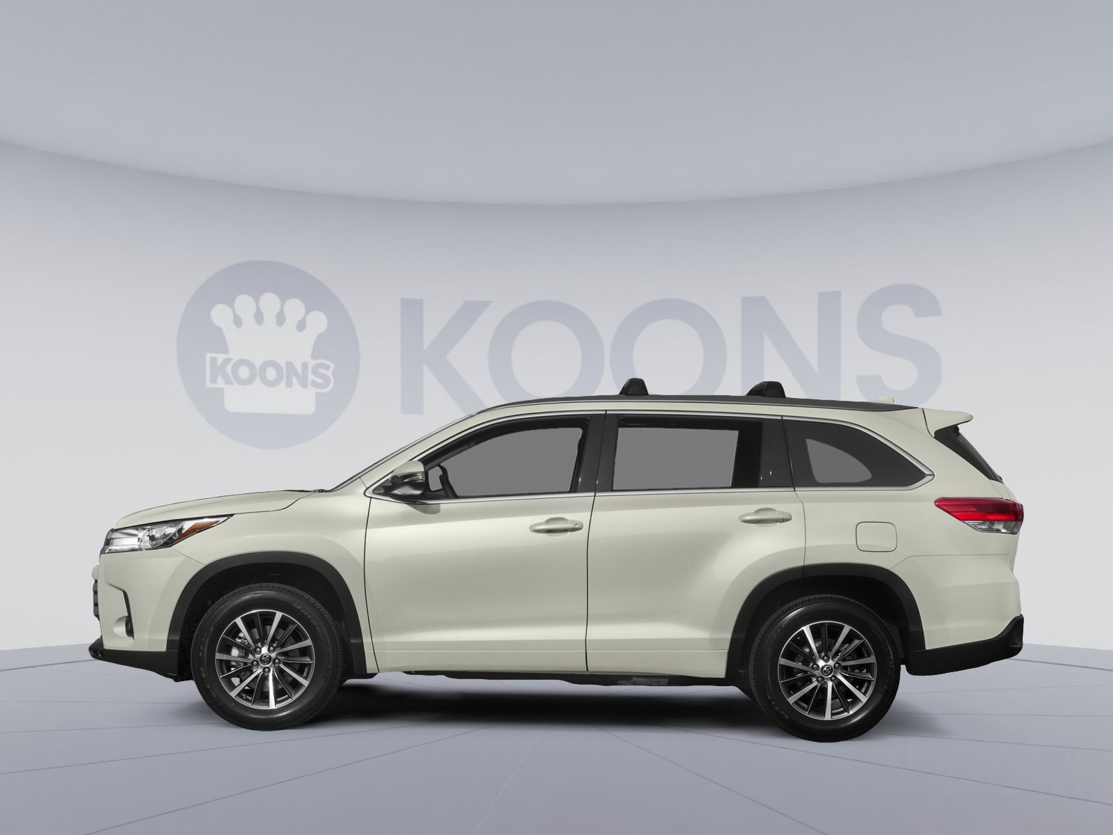 Used 2017 Toyota Highlander XLE image 4