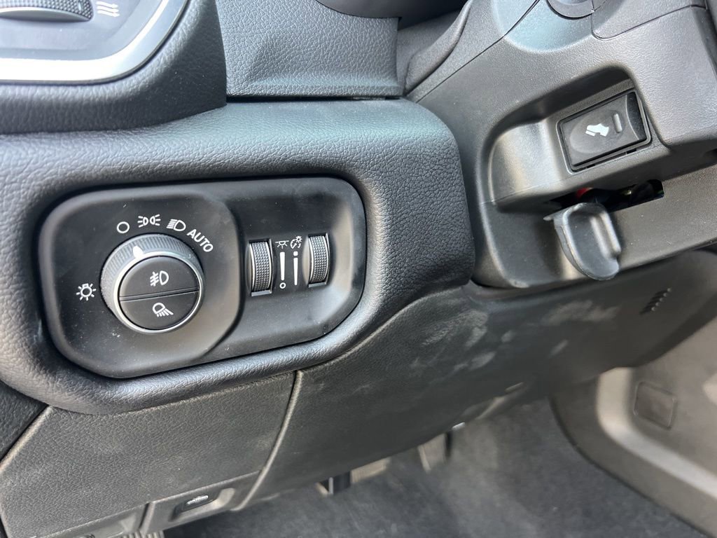 Used 2024 RAM 3500 Laramie w/ Night Edition image 12