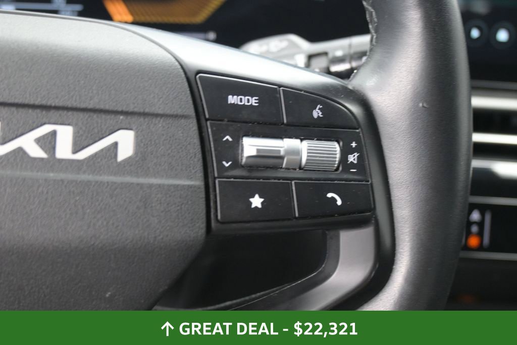 Used 2026 Kia Sportage LX FWD image 42