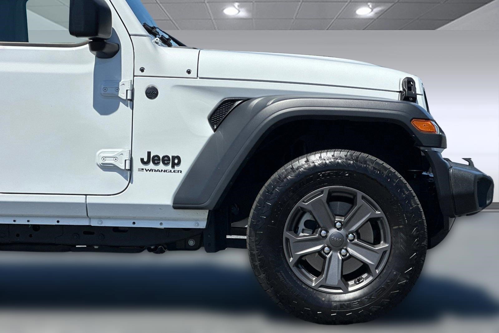 Used 2024 Jeep Wrangler Sport AWD/4WD image 34