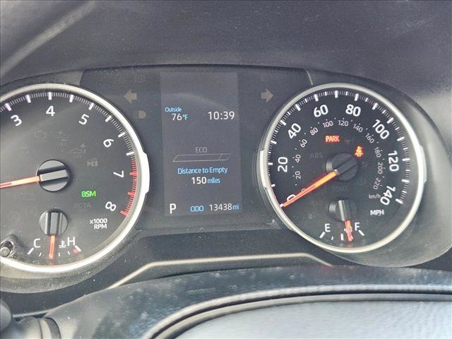 Used 2020 Toyota RAV4 XLE image 11