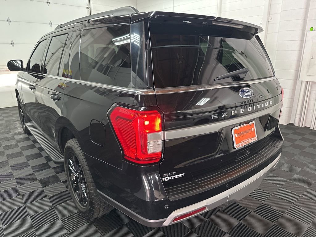 Used 2024 Ford Expedition XLT image 7