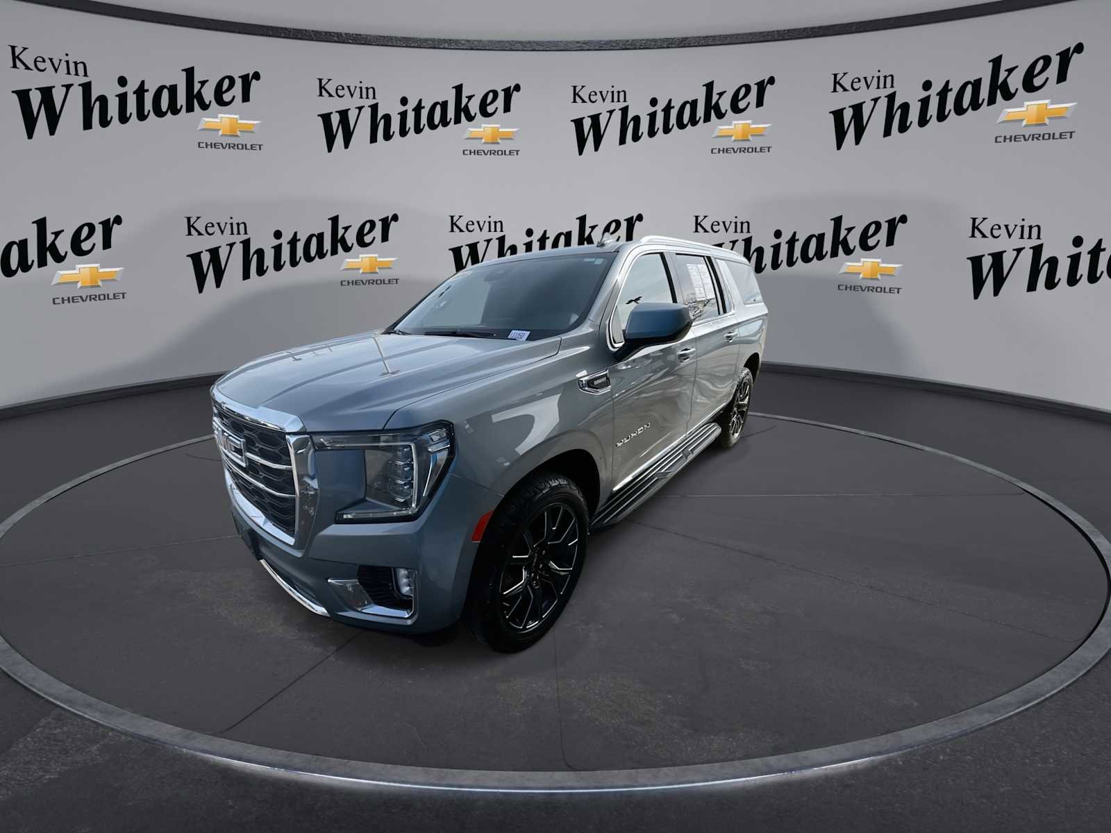Used 2024 GMC Yukon XL SLT image 4