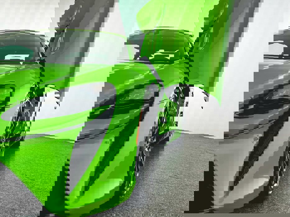 New 2025 McLaren Artura image 5