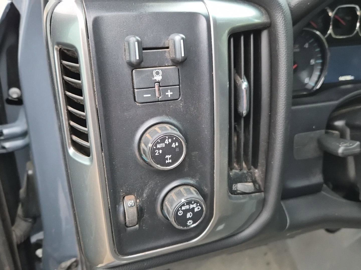 Used 2015 Chevrolet Silverado 1500 LT w/ All Star Edition AWD/4WD image 8