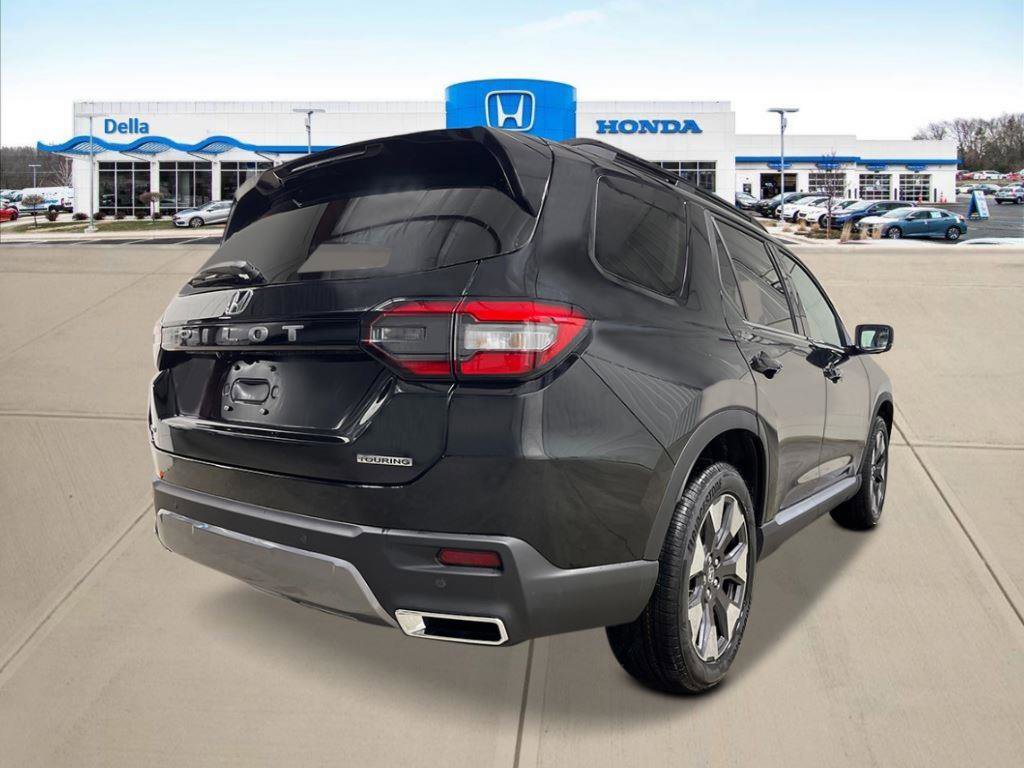New 2026 Honda Pilot Touring image 3