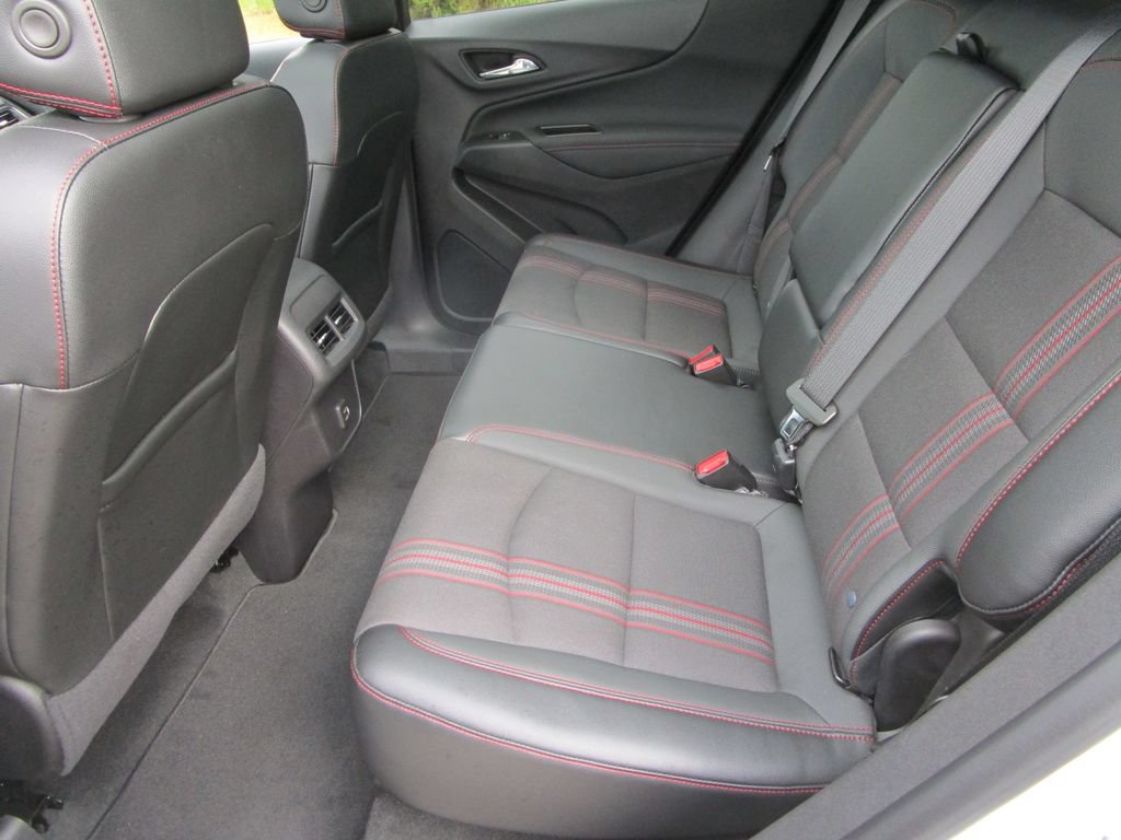 Used 2024 Chevrolet Equinox RS FWD image 19