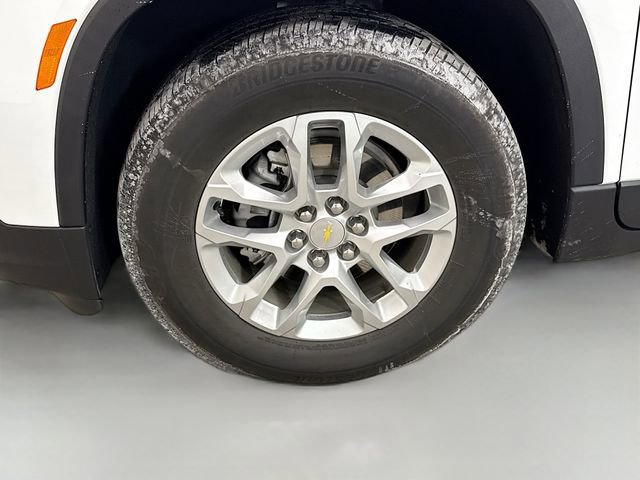 Used 2023 Chevrolet Traverse LS w/ LPO, Cargo Package image 31