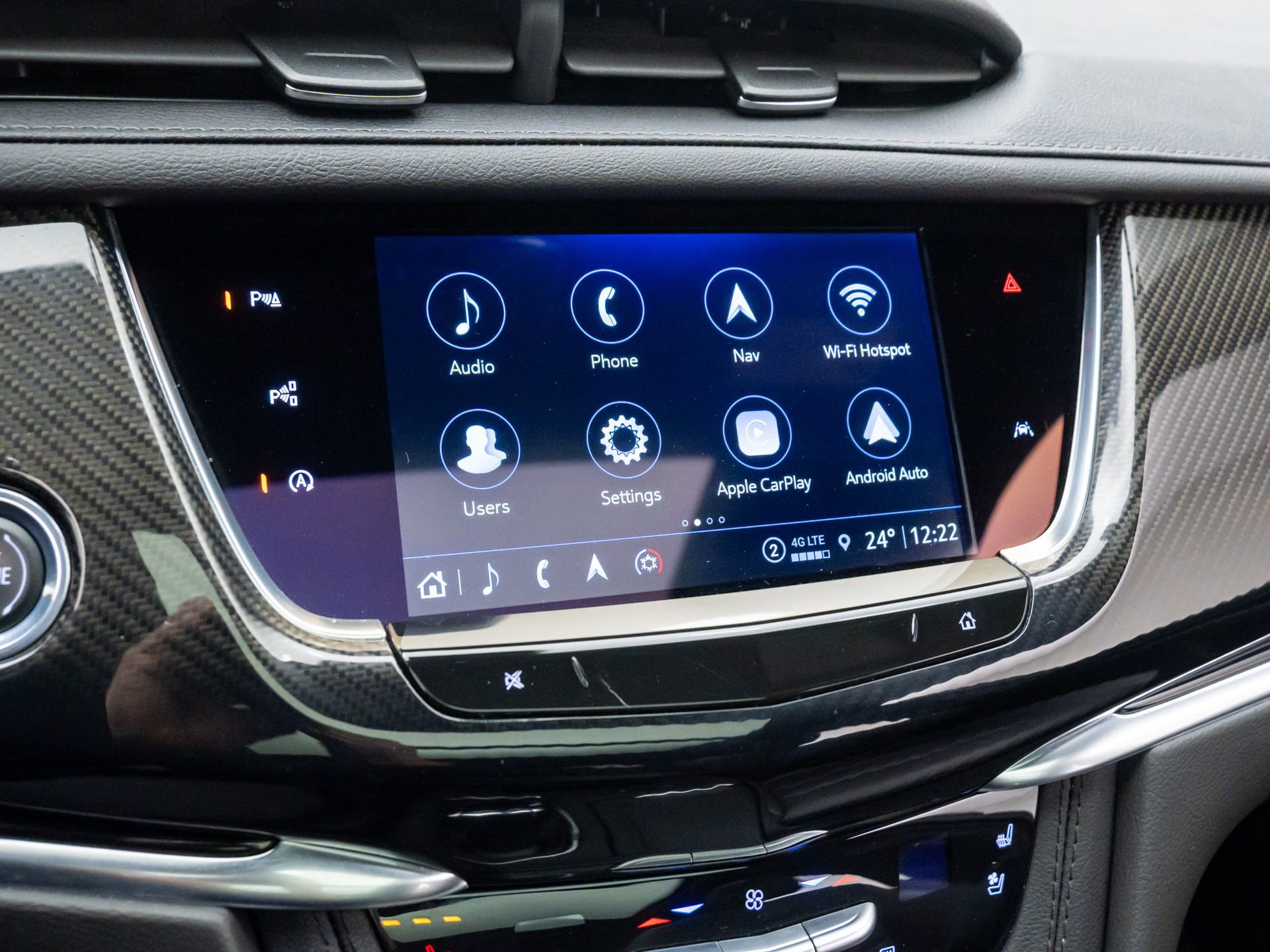 Certified 2024 Cadillac XT6 Sport w/ Technology Package image 30