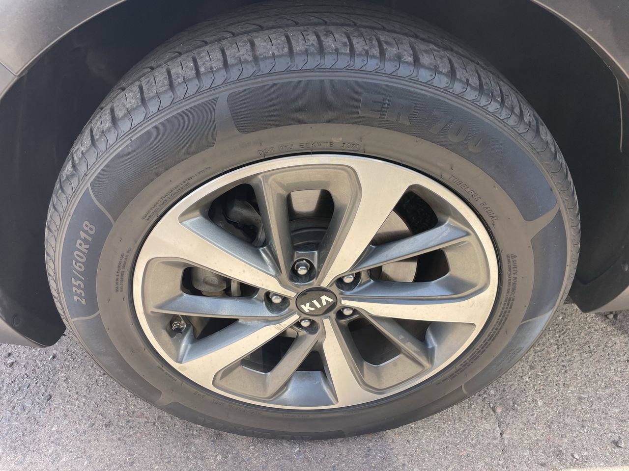 Used 2019 Kia Sorento EX image 5
