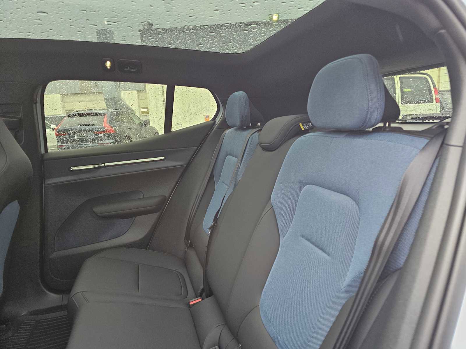 New 2026 Volvo EX30 Ultra w/ Climate Package image 19