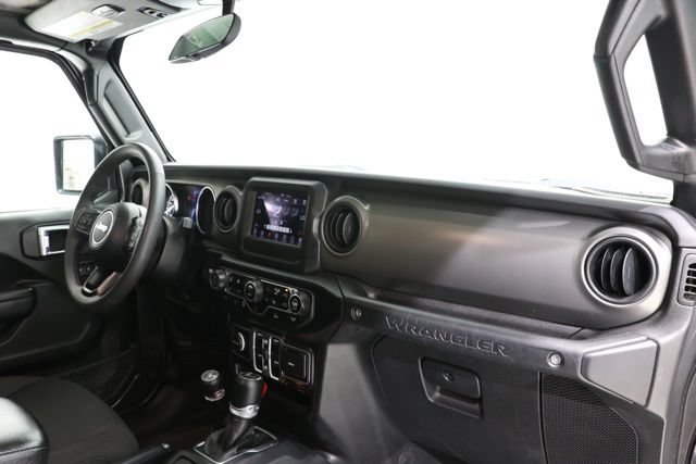 Used 2023 Jeep Wrangler Unlimited w/ Cold Weather Group AWD/4WD image 24