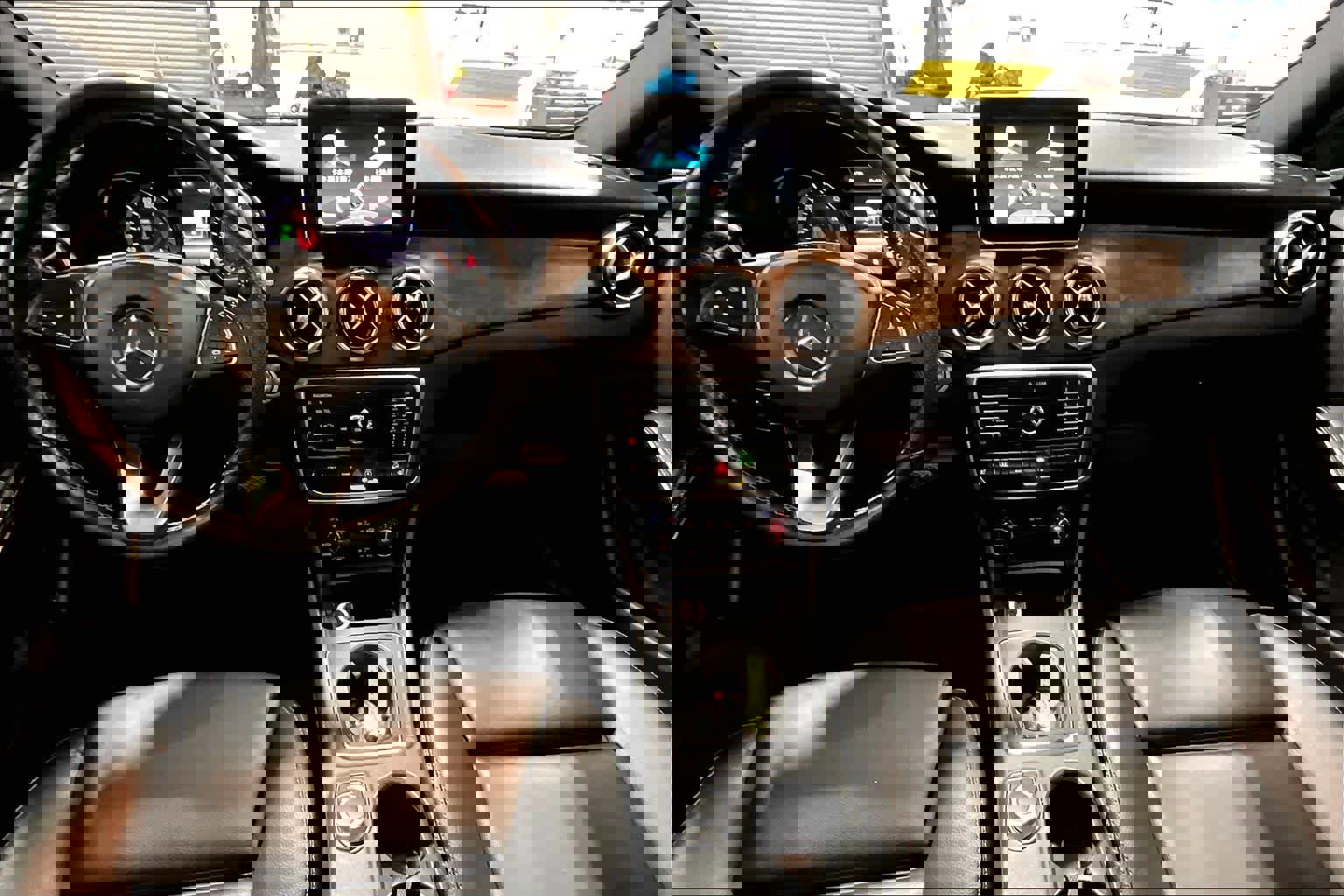 Used 2016 Mercedes-Benz GLA 250 4MATIC image 15