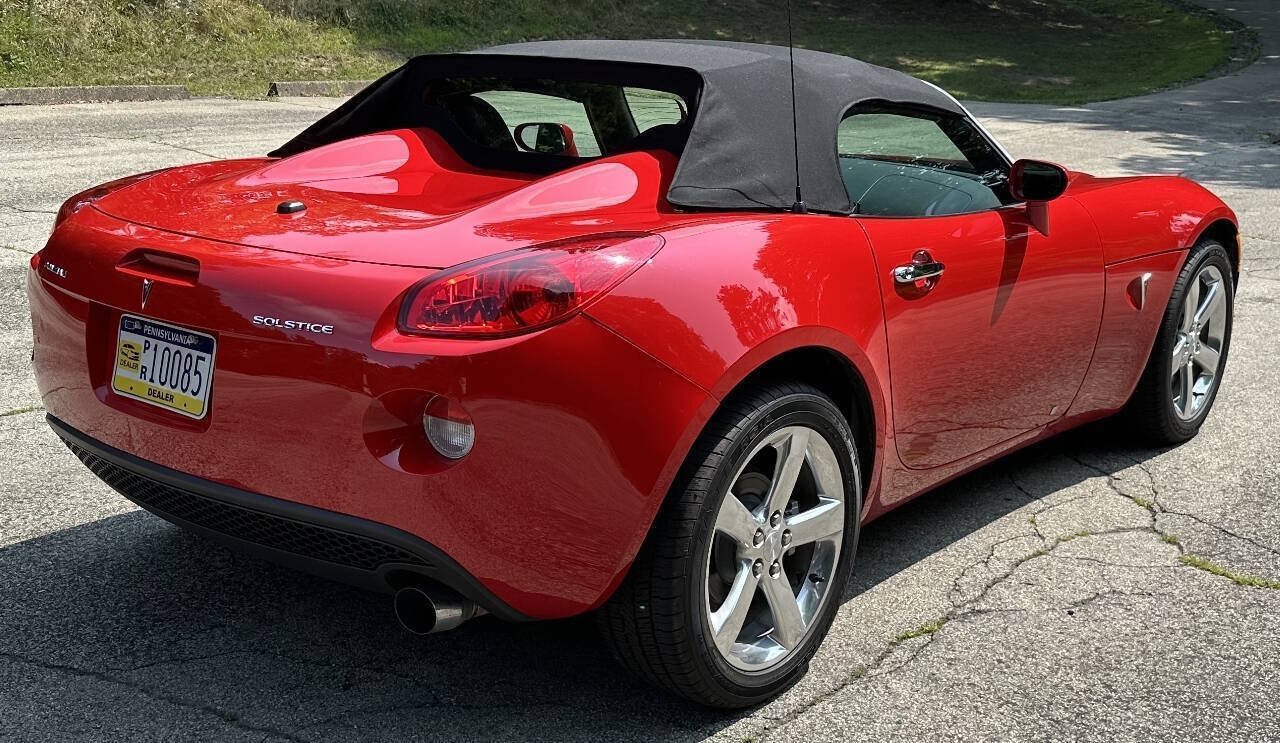 Used 2006 Pontiac Solstice Convertible w/ Premium Package RWD image 5