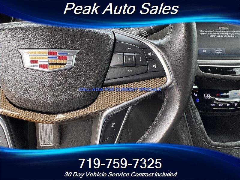 Used 2017 Cadillac XT5 Platinum AWD/4WD image 18