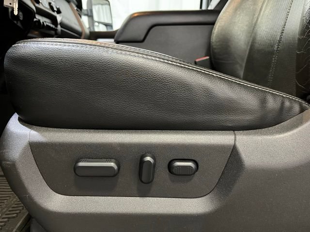 Used 2014 Ford F250 Lariat w/ Lariat Interior Package AWD/4WD image 14