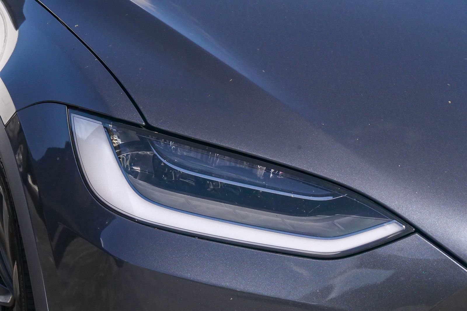 Used 2022 Tesla Model X Plaid AWD/4WD image 4