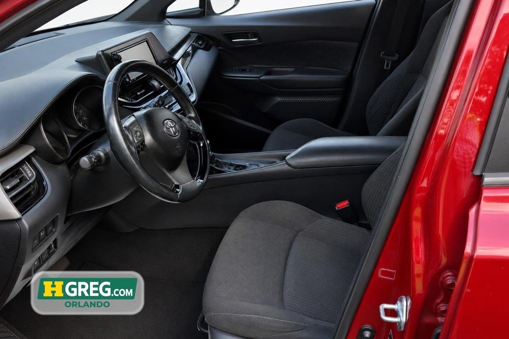 Used 2018 Toyota C-HR XLE FWD image 10