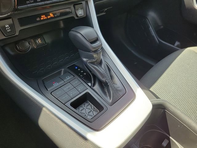 Used 2024 Toyota RAV4 LE image 20
