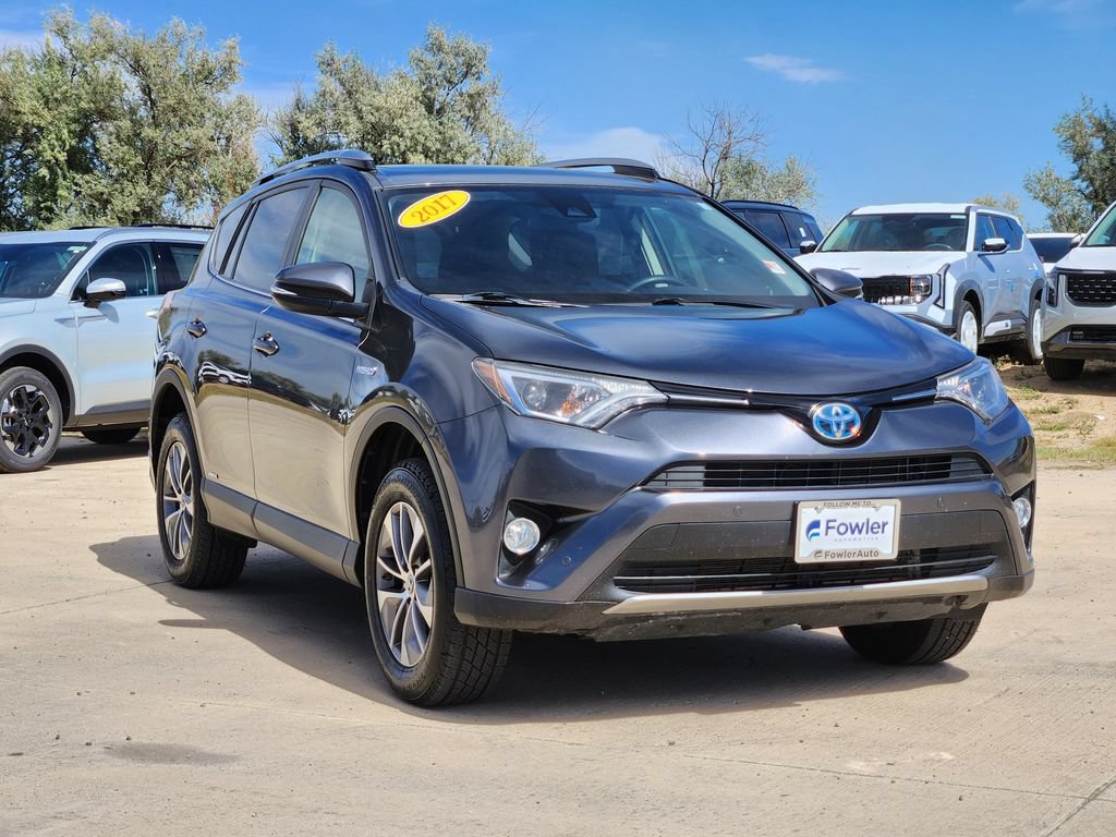 Used 2017 Toyota RAV4 XLE w/ Convenience Package AWD/4WD image 3
