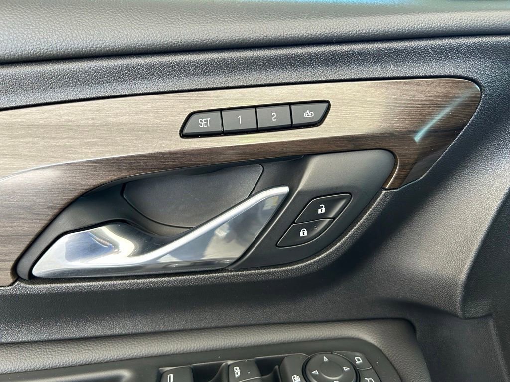 Used 2018 GMC Terrain Denali w/ Advanced Safety Package FWD image 38