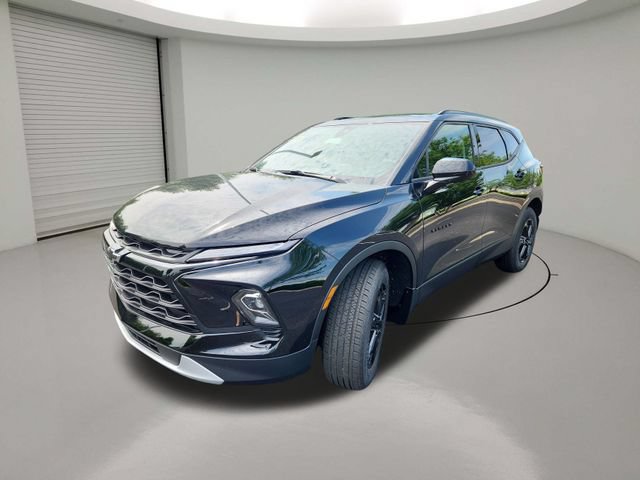New 2026 Chevrolet Blazer LT w/ Convenience Package AWD/4WD image 3