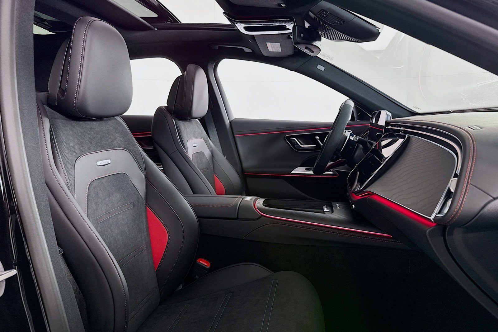 New 2026 Mercedes-Benz E 53 AMG e 4MATIC Sedan image 6