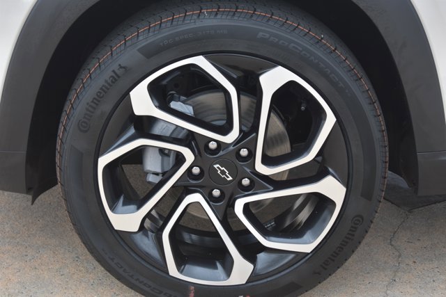 New 2026 Chevrolet Trax RS w/ Sunroof Package image 11