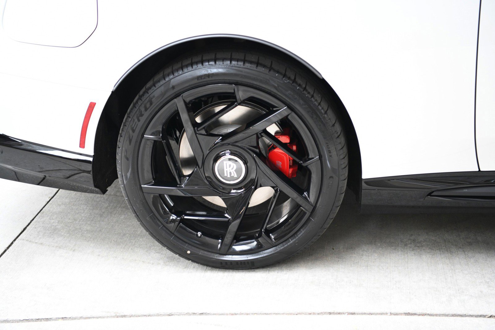 Certified 2025 Rolls-Royce Spectre Black Badge image 23