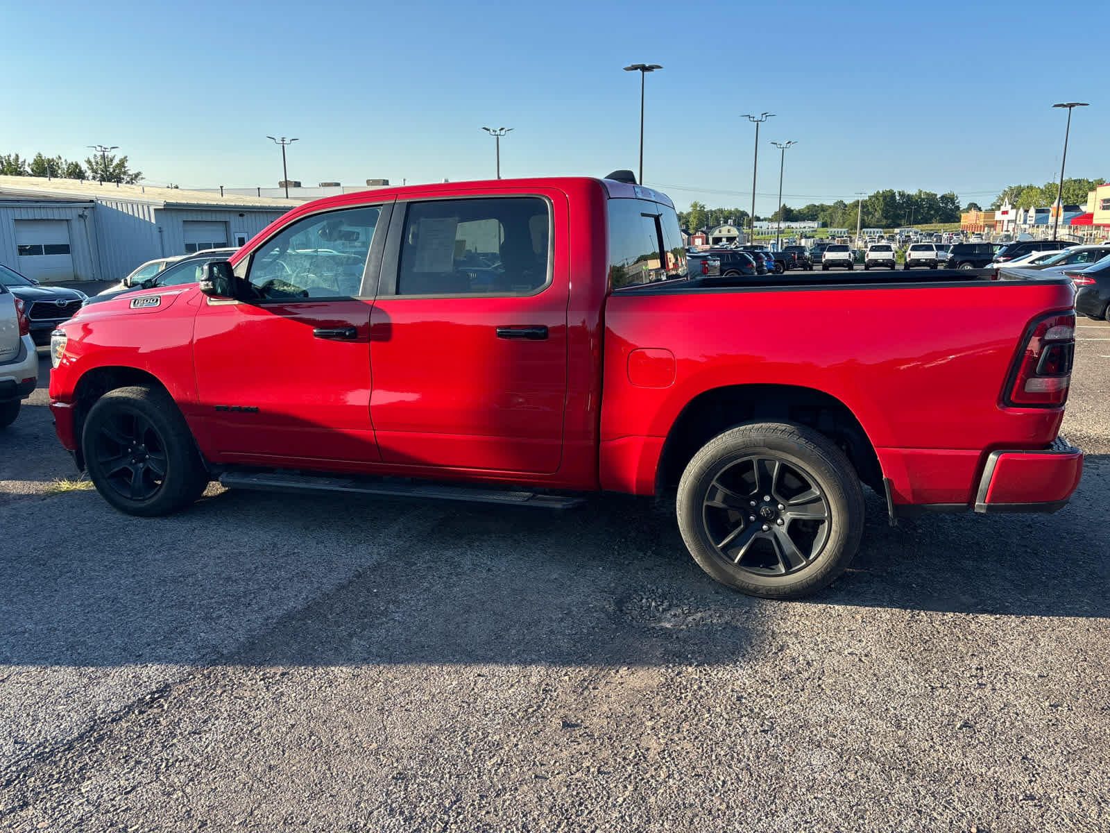 Used 2023 RAM 1500 Big Horn AWD/4WD image 2