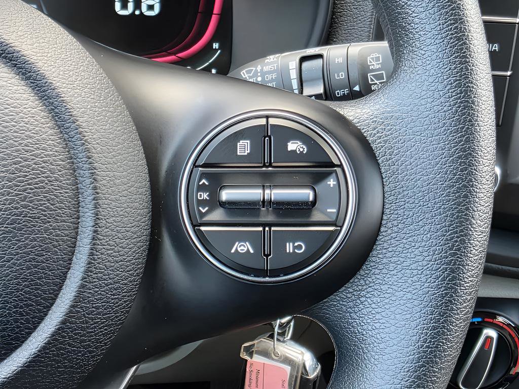 Used 2025 Kia Soul LX FWD image 26