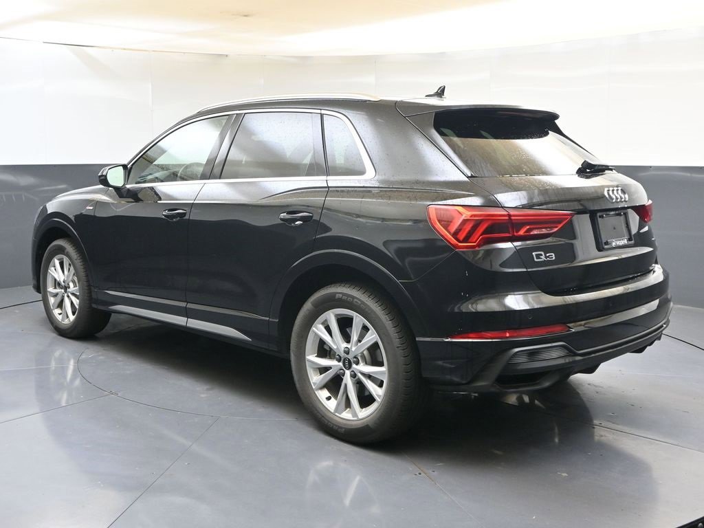 Certified 2025 Audi Q3 2.0T Premium Plus w/ Premium Plus Package image 3
