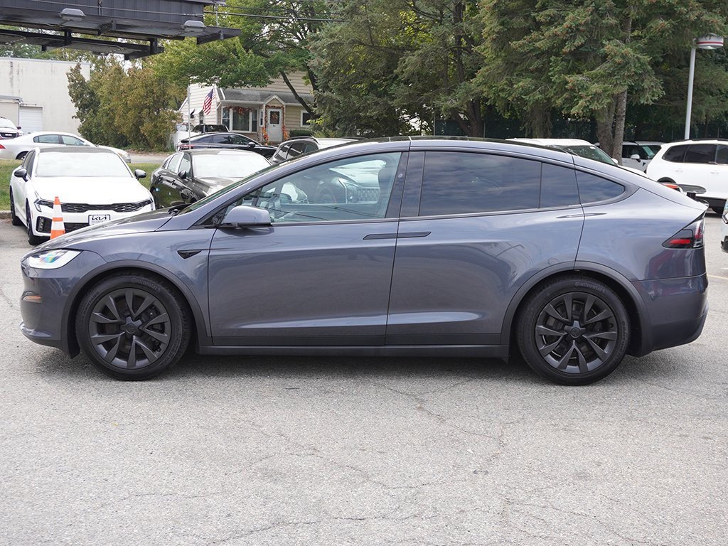 Used 2022 Tesla Model X image 21