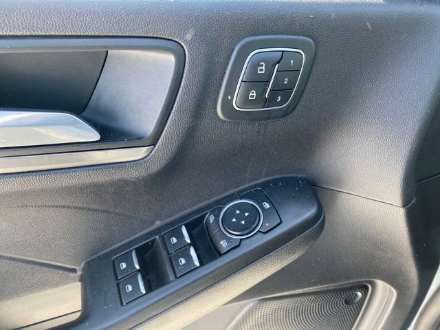 Used 2022 Ford Escape Titanium image 16