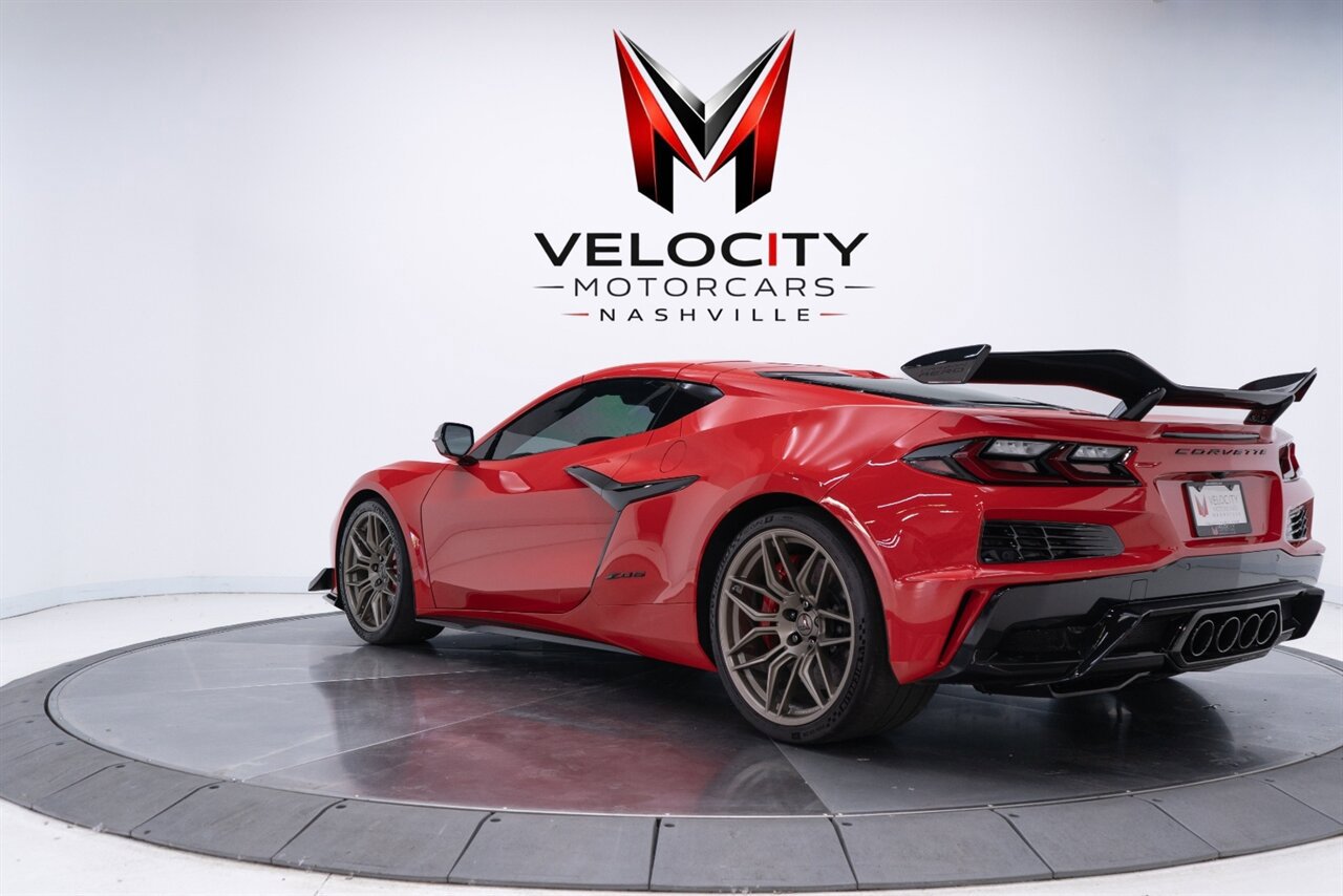 Used 2026 Chevrolet Corvette Z06 w/ Z07 Performance Package RWD image 8