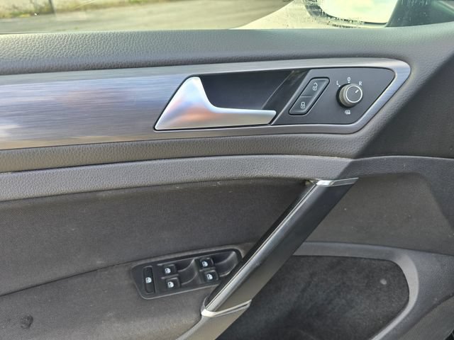 Used 2018 Volkswagen Golf S FWD image 14