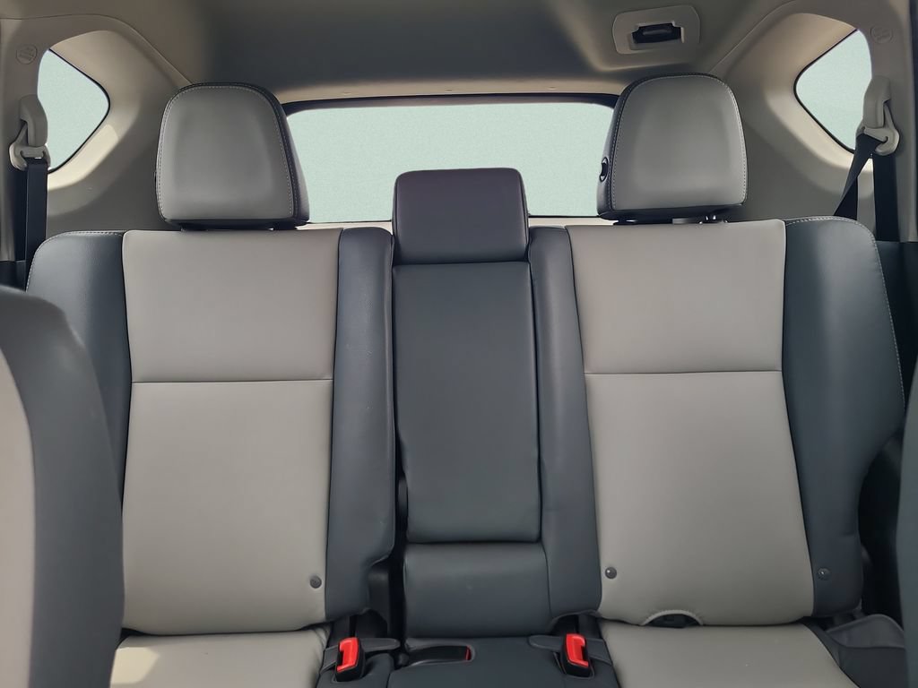 Used 2013 Toyota RAV4 Limited FWD image 10