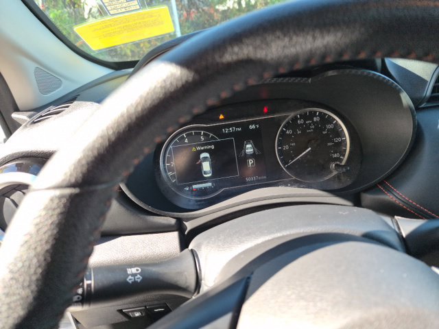 Used 2024 Nissan Versa SR FWD image 17