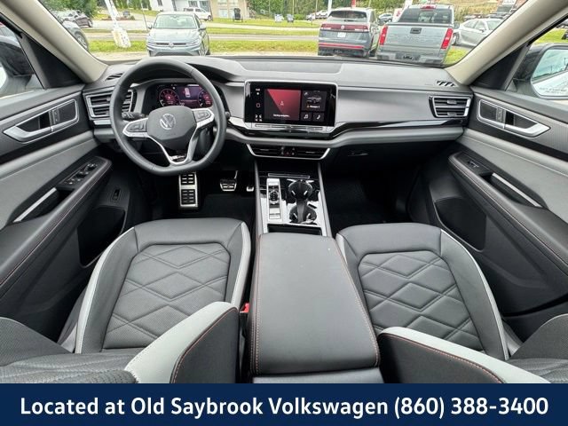 Certified 2025 Volkswagen Atlas Peak Edition SE AWD/4WD image 14