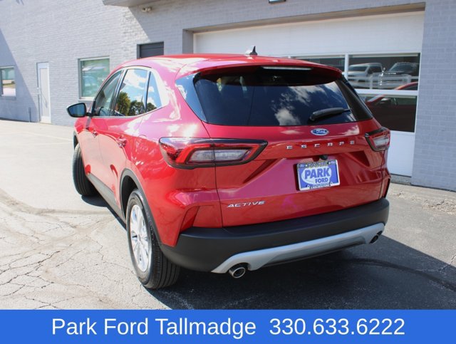 Used 2023 Ford Escape Active w/ Cold Weather Package FWD image 2