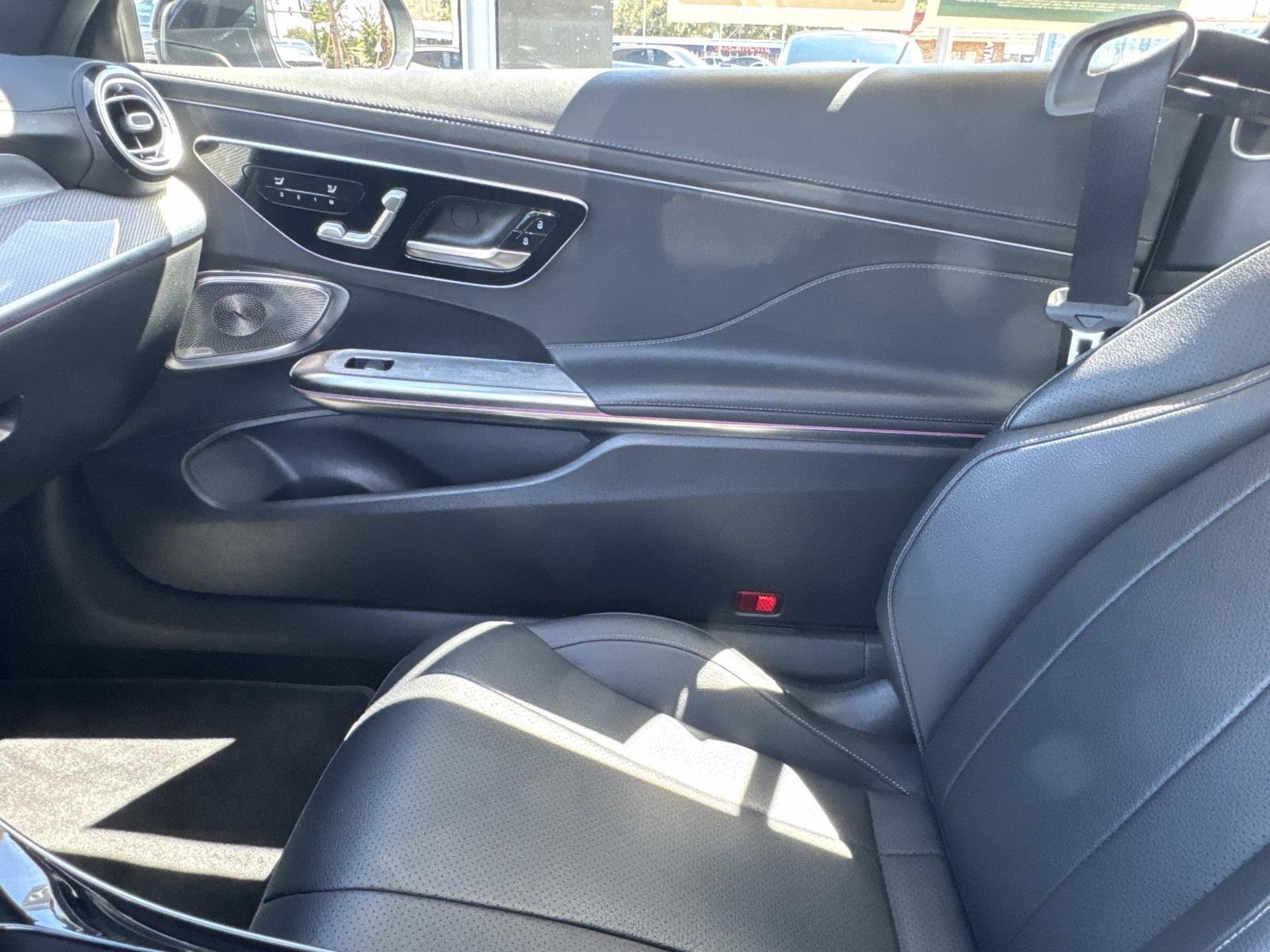 Used 2025 Mercedes-Benz CLE 300 4MATIC Cabriolet image 17