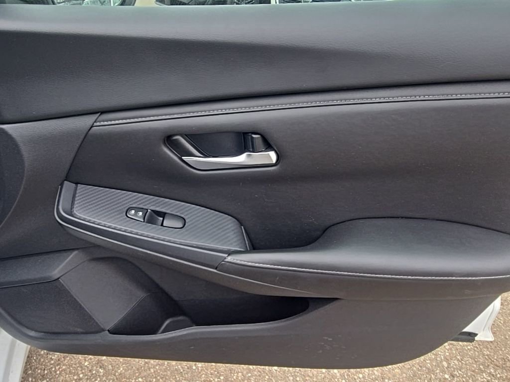 Used 2024 Nissan Sentra SV image 21